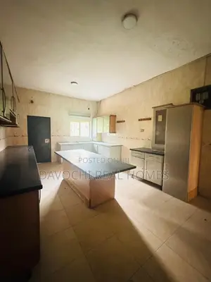 5bdrm Apartment in Vgc, Lekki Phase 2 for rent