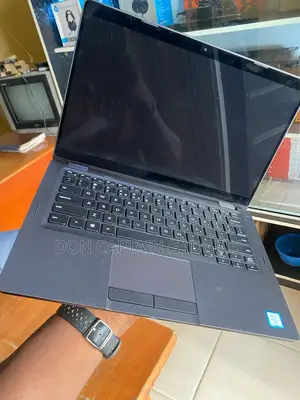 Dell Latitude 5300 2in1 X360 8gb/256gb SSD Core I7 8th Gen