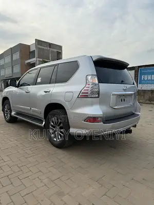Lexus GX 460 Luxury 2016 Silver