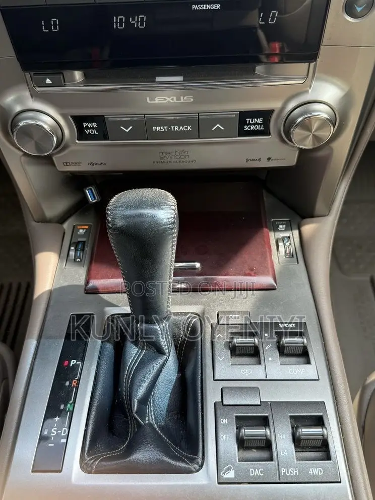 Lexus GX 460 Luxury 2016 Silver