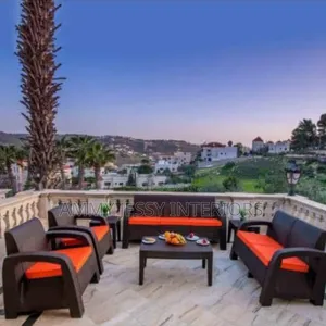 Standard Outdoor Table and Chairs