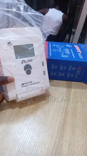 SMS 30ah MPPT Charge Controller