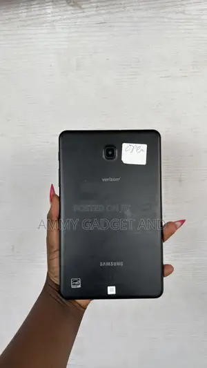 Photo - Samsung Galaxy Tab A 10.1 (2016) 32 GB Black