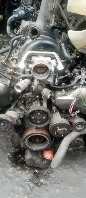 Nissan Armada, Titan Engine V8