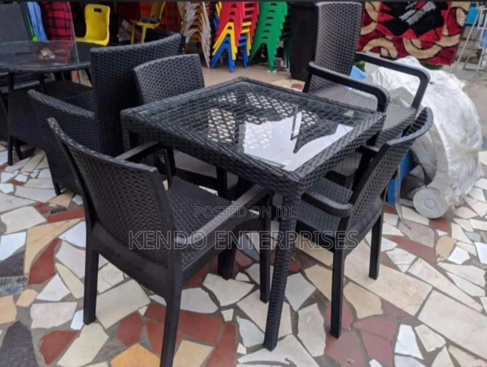 Restaurants Dining Table With 4 Chairs