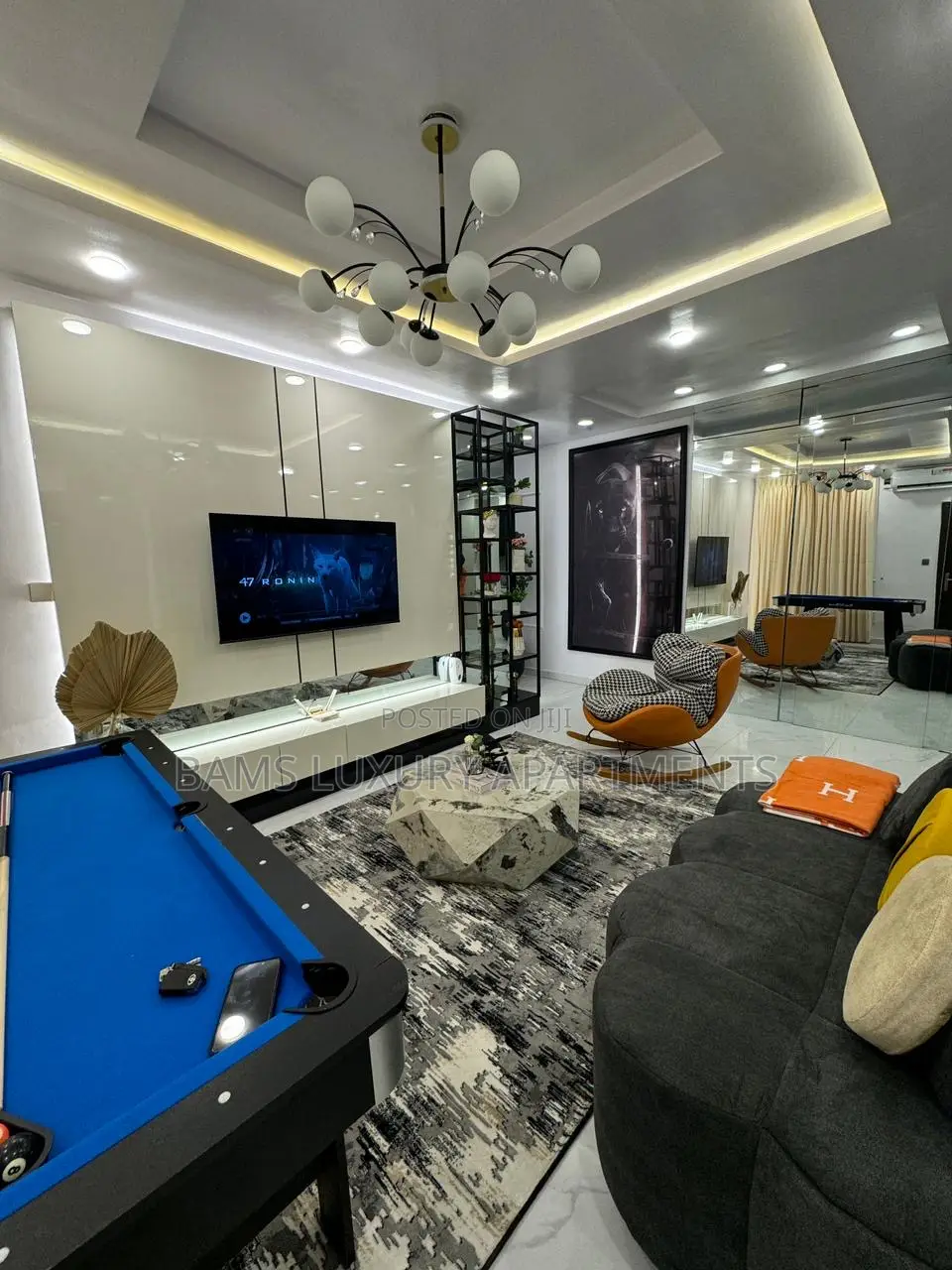 Nova Apartment
