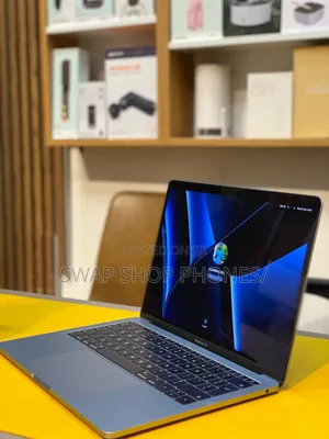 Laptop Apple MacBook Pro 2017 8GB Intel Core i5 SSD 256GB