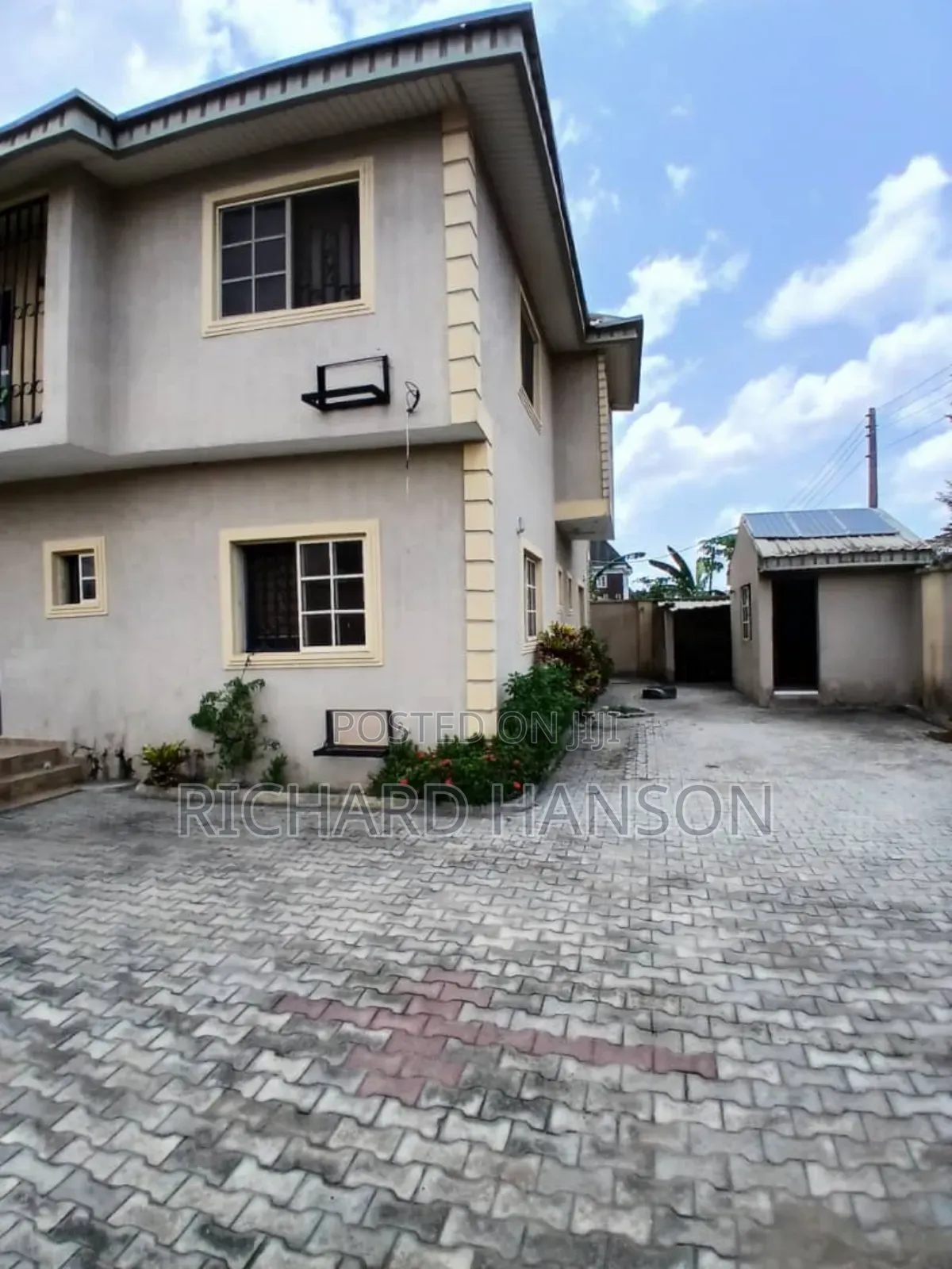 3bdrm Block of Flats in In Awoyaya for sale