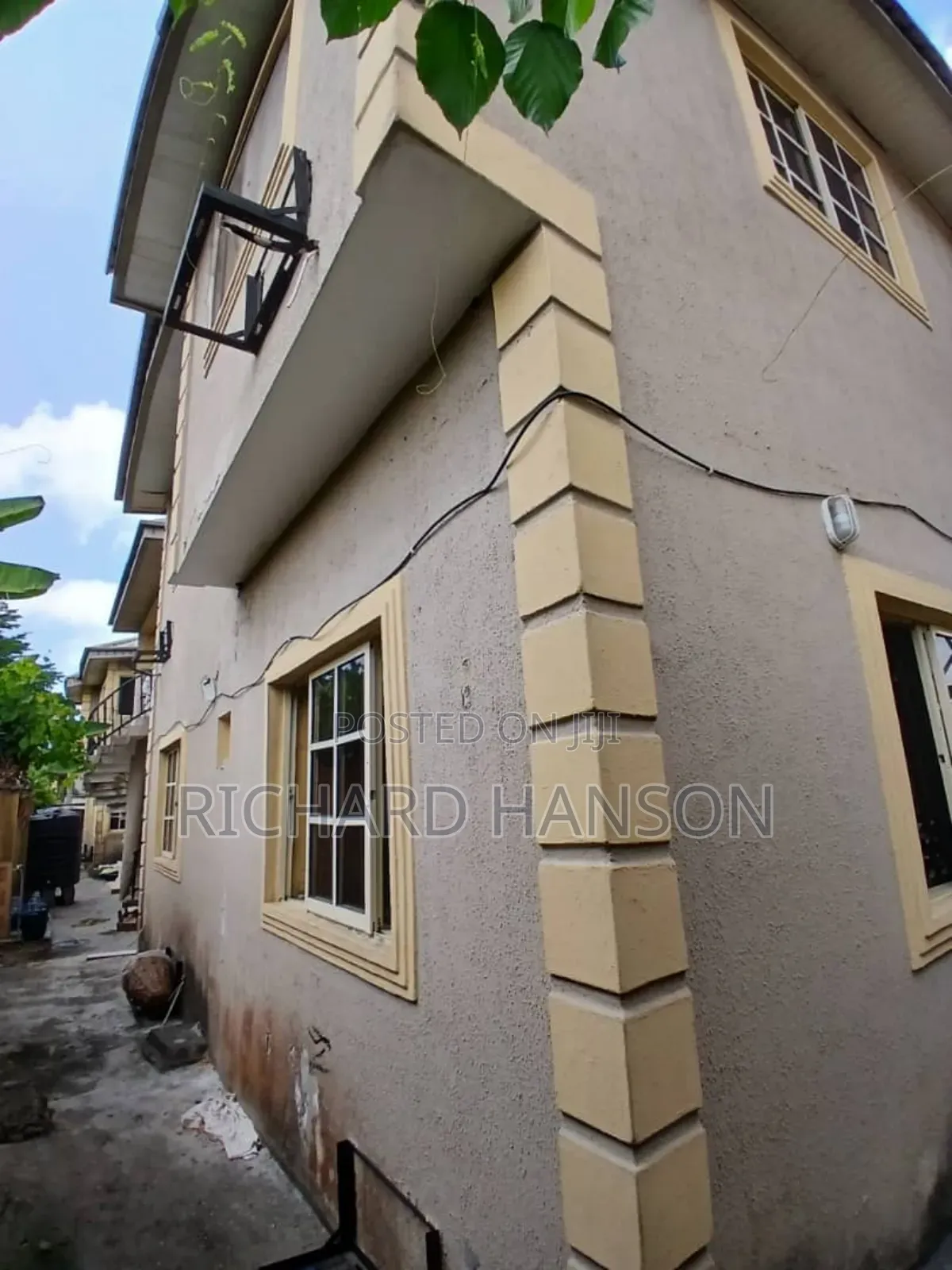3bdrm Block of Flats in In Awoyaya for sale