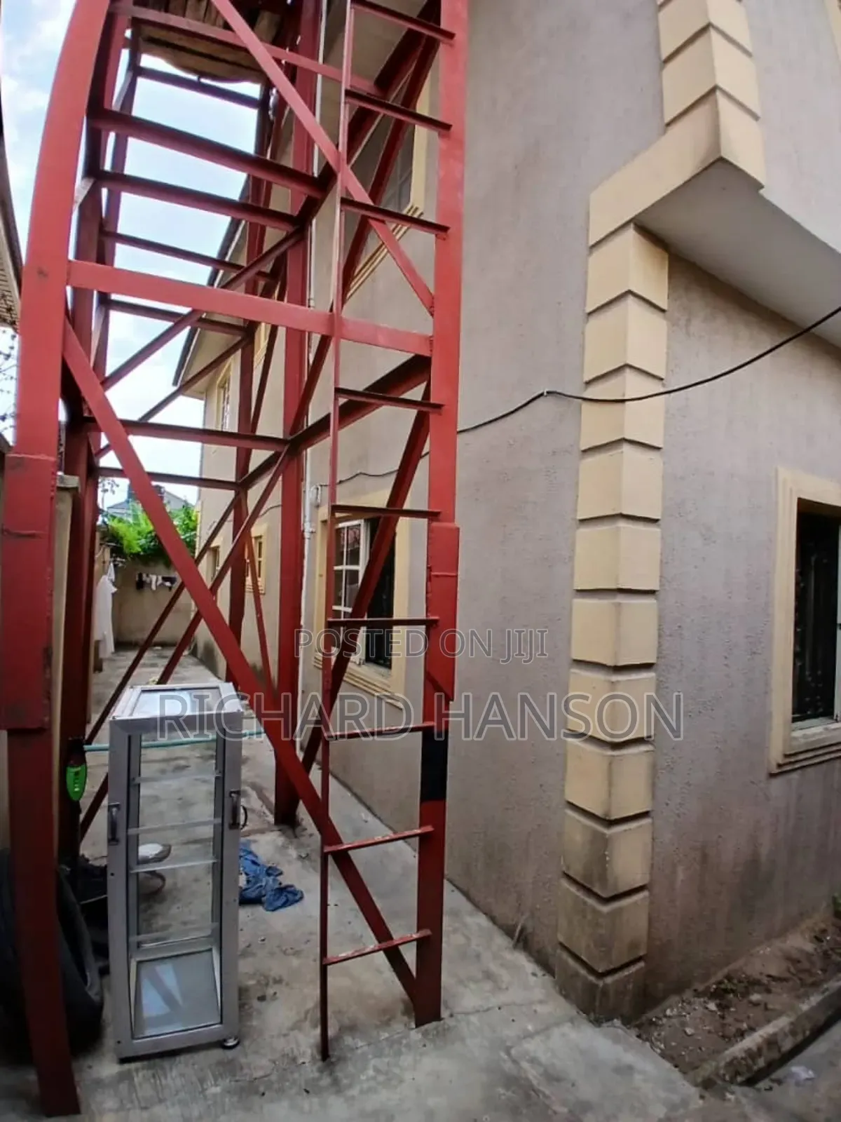 3bdrm Block of Flats in In Awoyaya for sale
