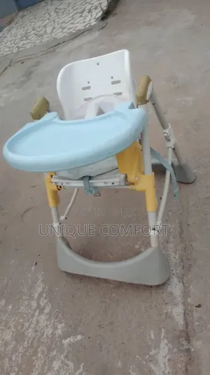 Imported Executive High Feeding Chair