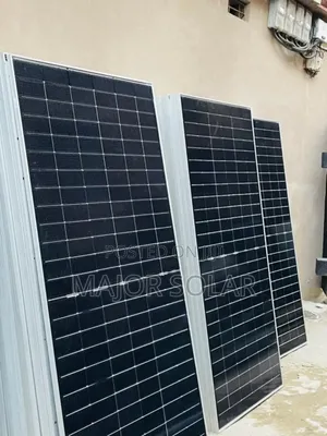 650 Watts Canadian Panel