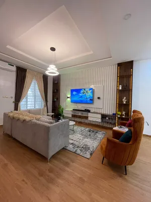 4 Bedroom Duplex With Snooker and Swimming Pool