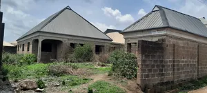 4bdrm Bungalow in Elebu, Akala Express for sale