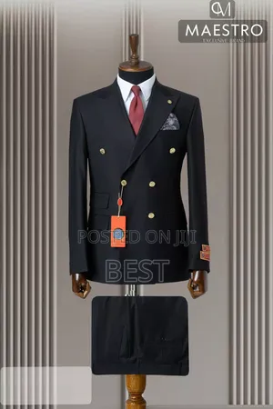 Luxury Double Breasted With Golden Bottons Suit