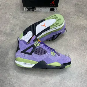 Photo - High Quality Nike Air Jordan 4 Retro Sneakers