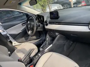 Toyota Yaris iA 1.5 FWD 2019 White