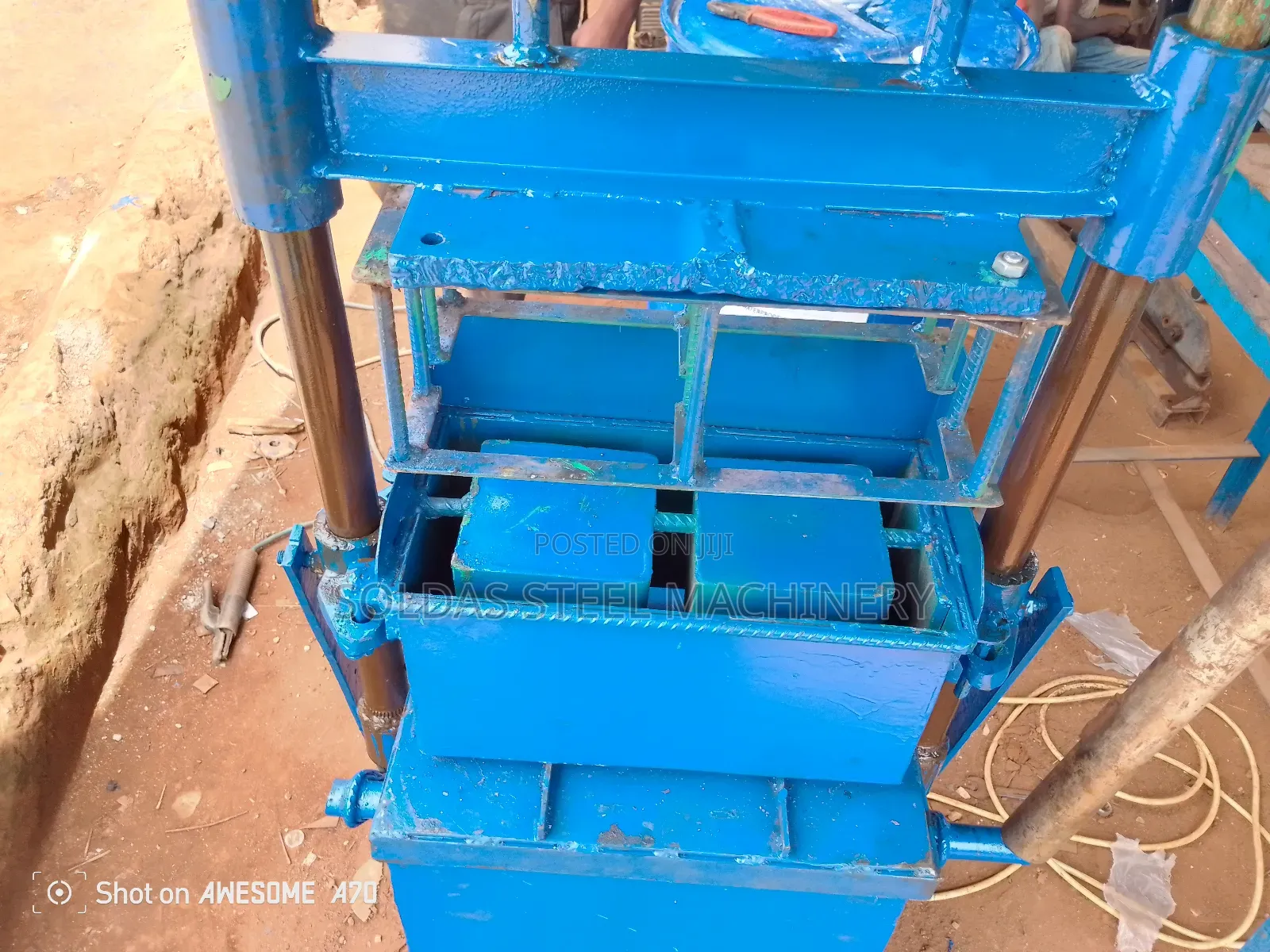 Vibrated Block Moulding Machine