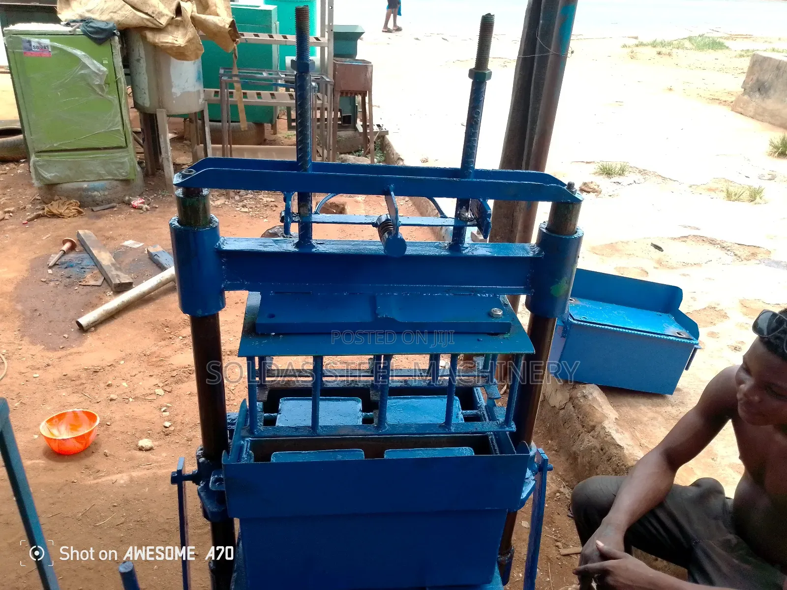 Vibrated Block Moulding Machine