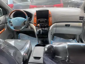 Toyota Sienna Limited 7 Passenger 2010 Black