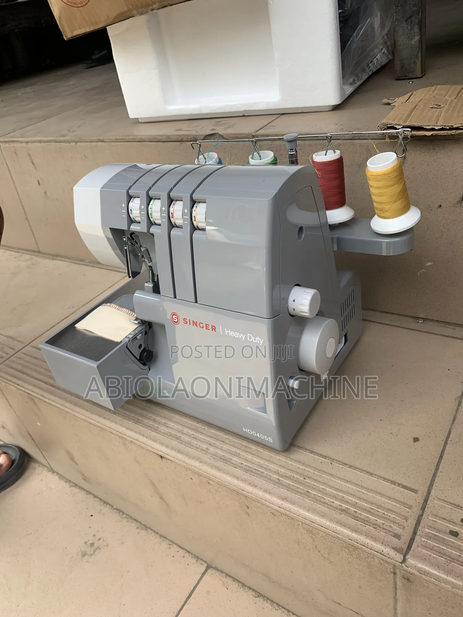 Singer Heavy Duty Serger Machine Hd0405a