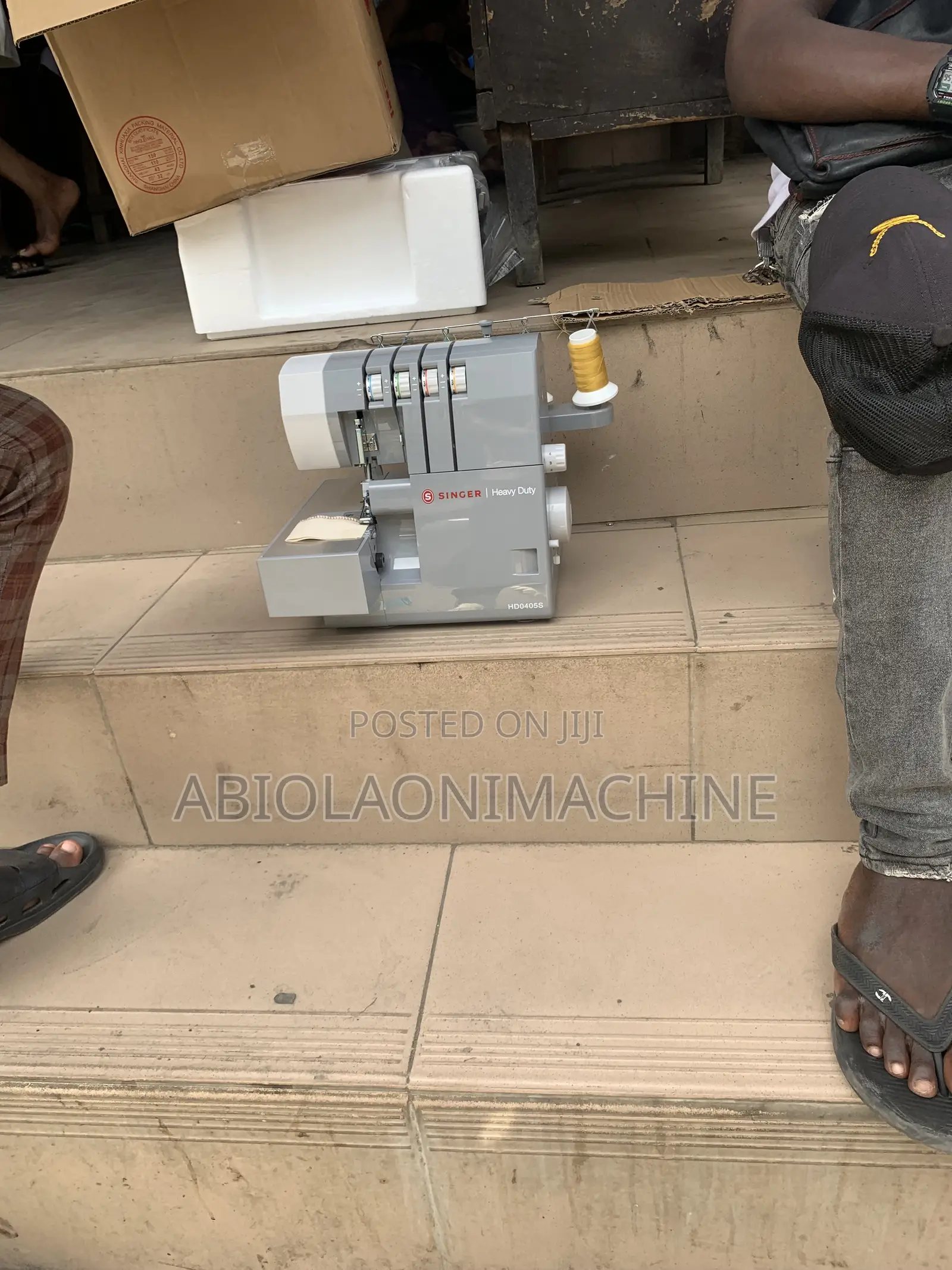 Singer Heavy Duty Serger Machine Hd0405a