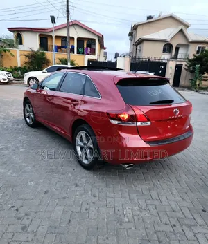 Toyota Venza XLE 4dr Wagon (3.5L 6cyl 6A) 2014 Red