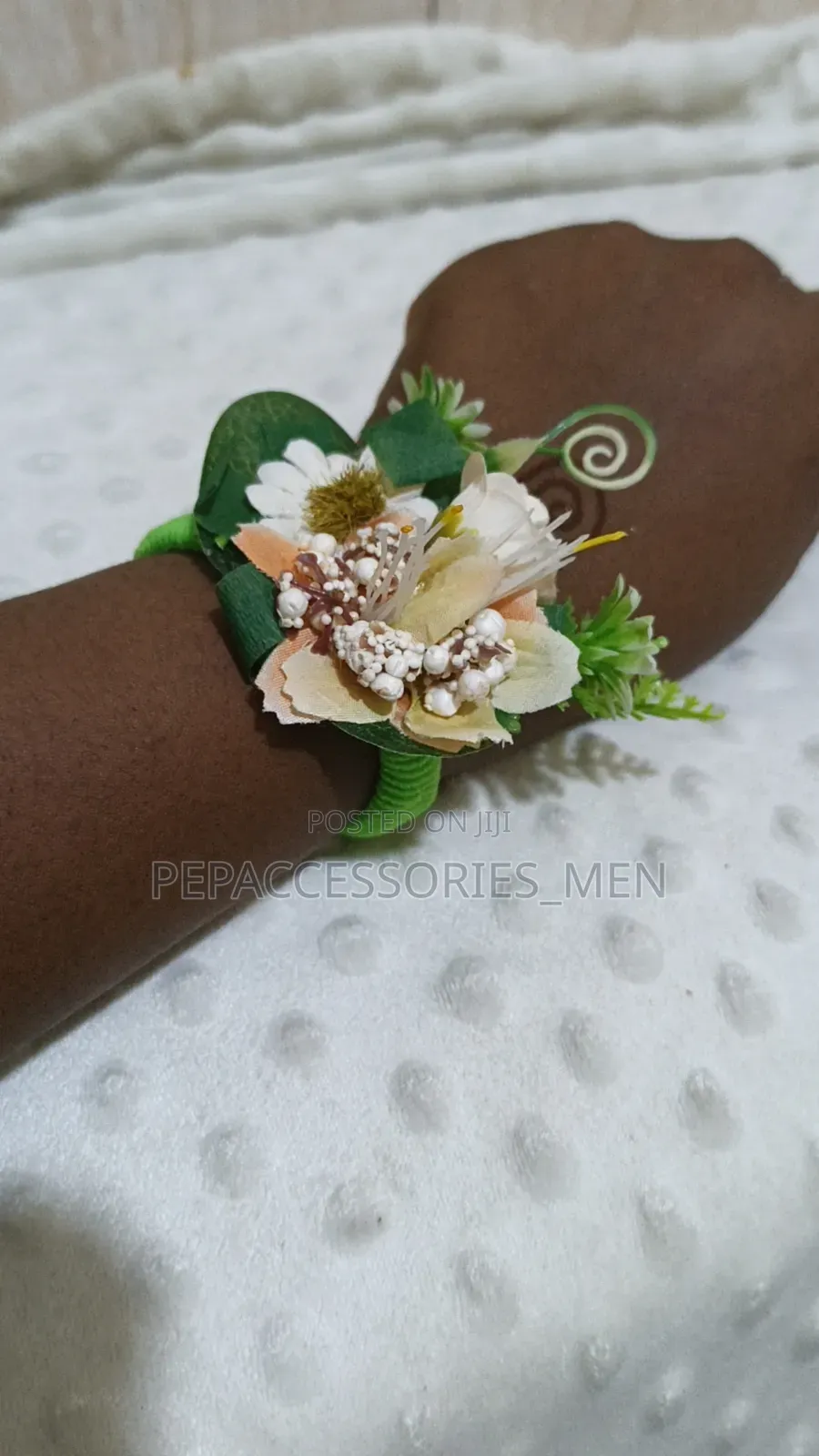 Female Fashion Corsage