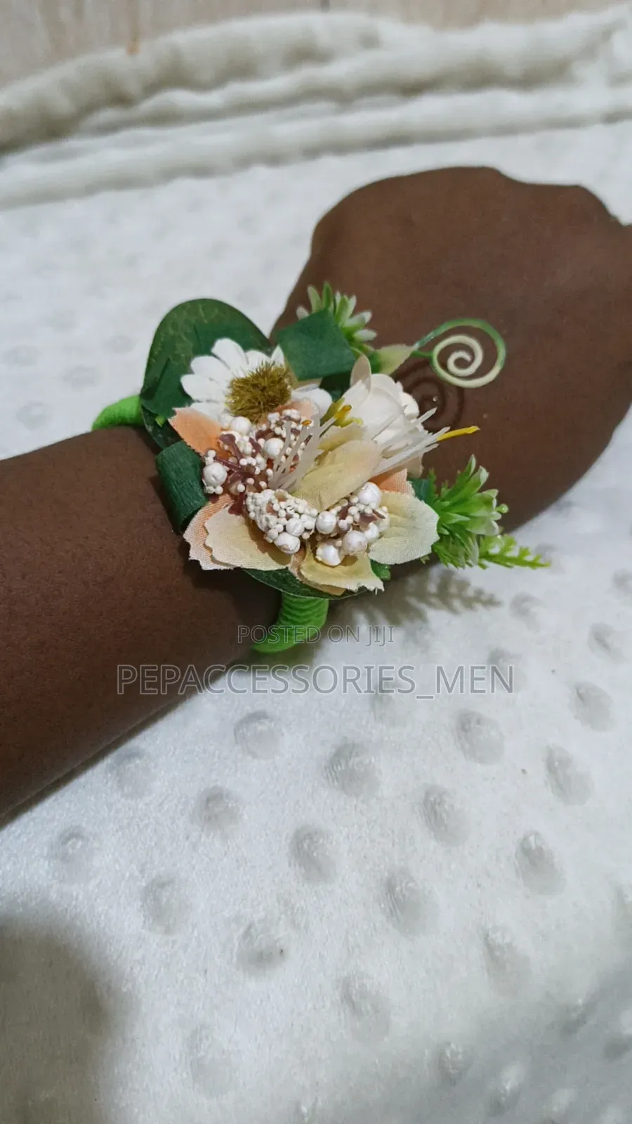 Female Fashion Corsage