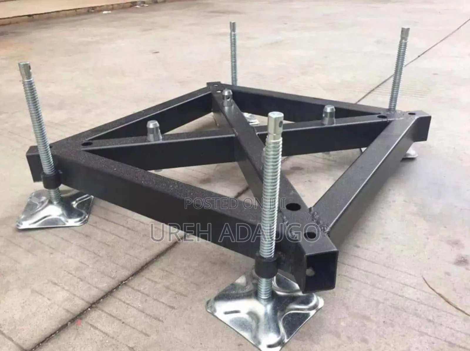 Base for Trust 300mm