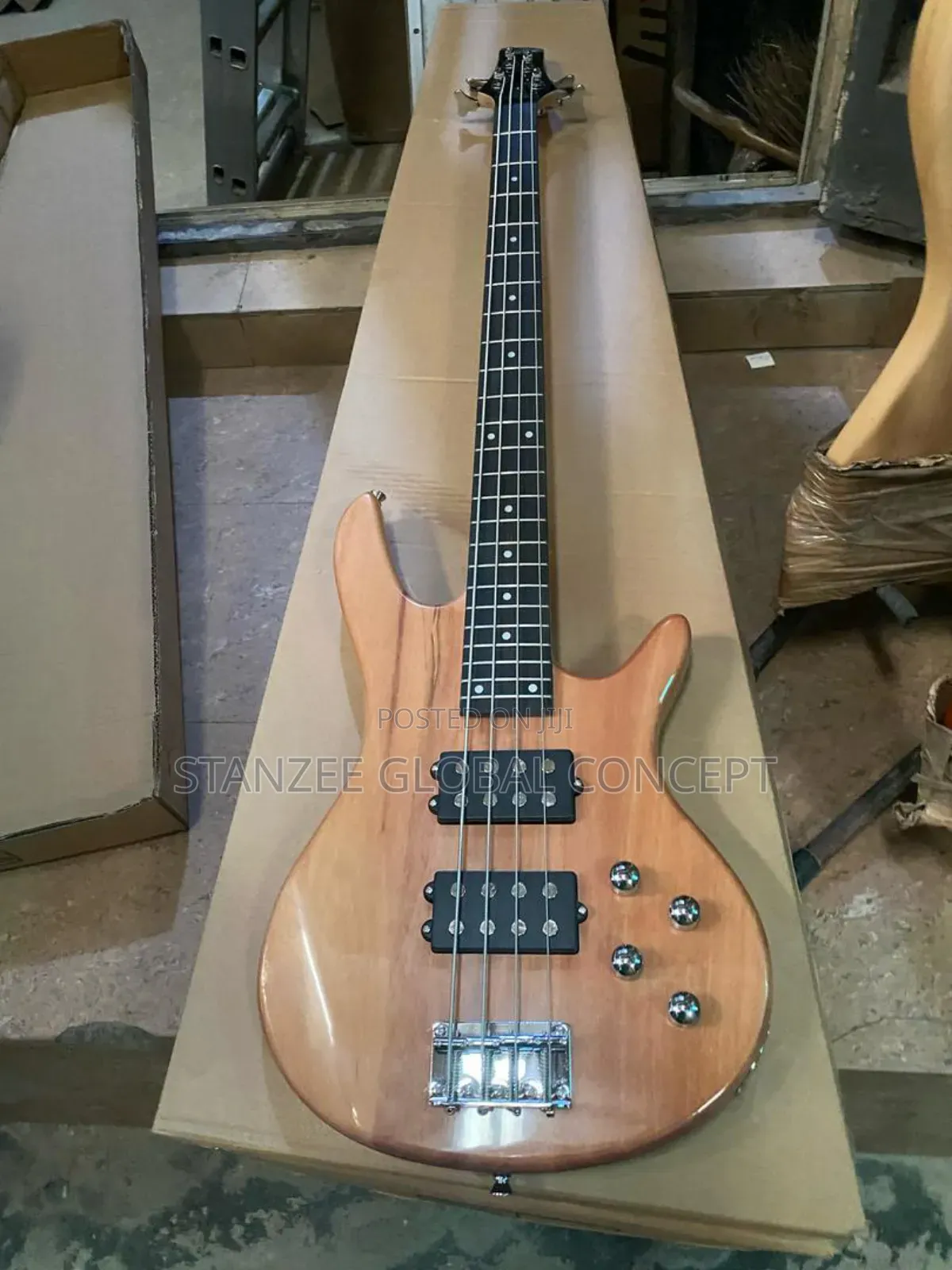 Ibanez Big Pickup 4 Strings Bass Guitar