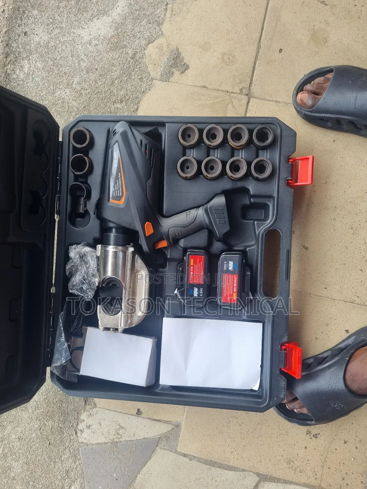 Cordless Crimping Tool Kit.