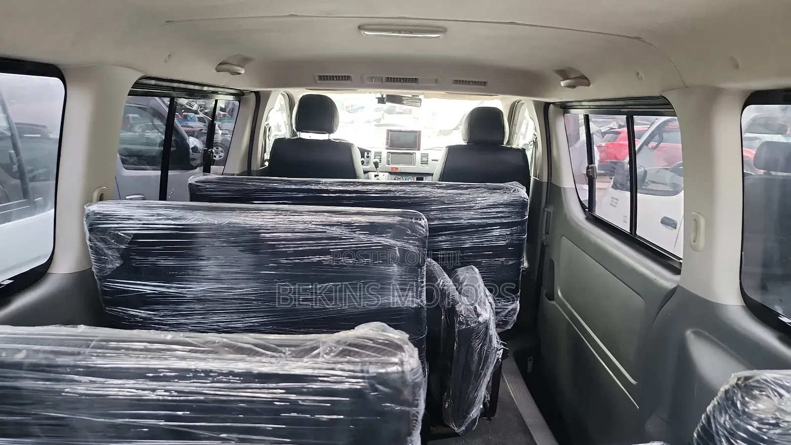 Toyota HiAce 2012 White