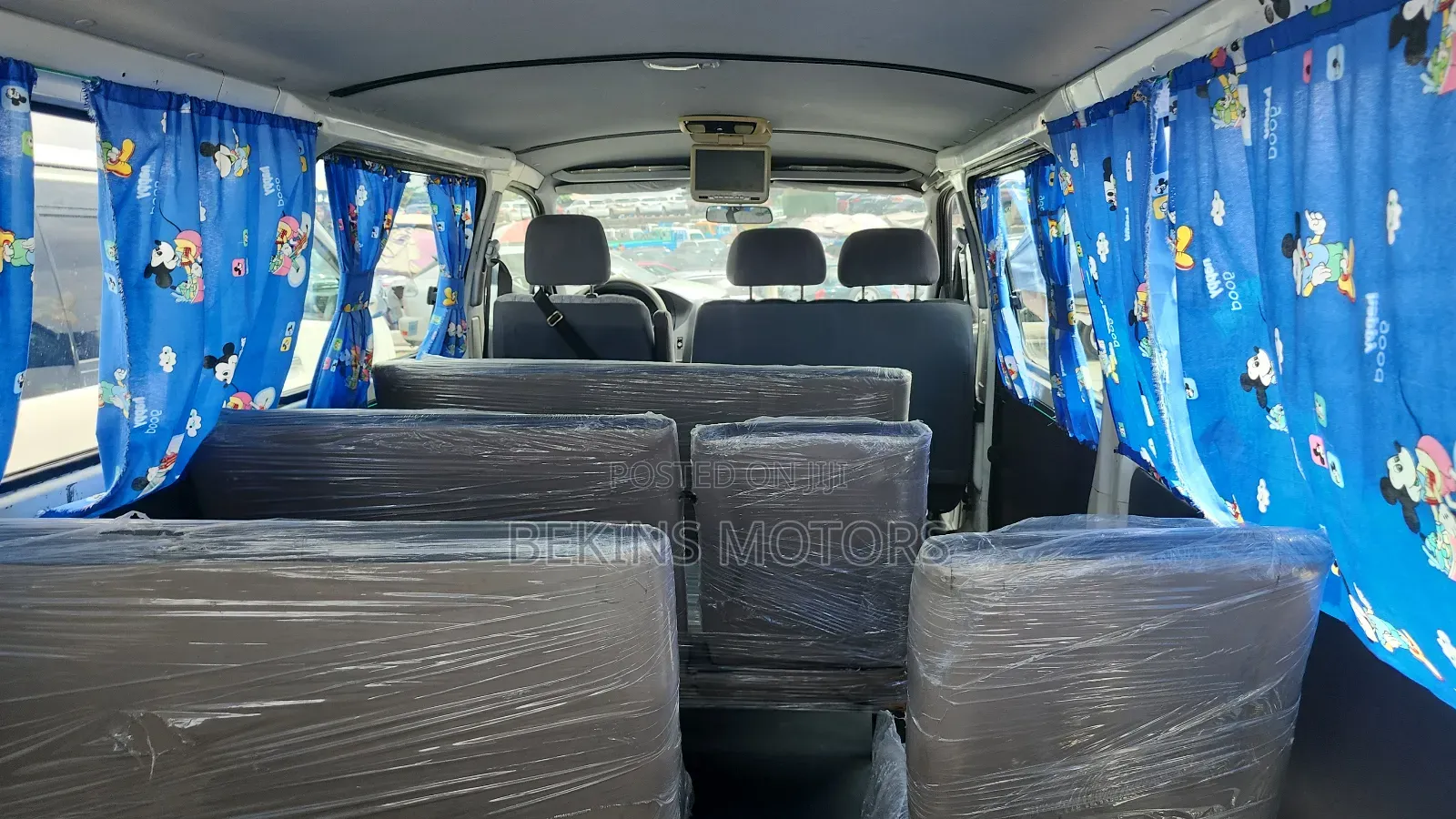 Toyota HiAce 2005 White