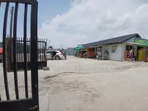 Shops and Office Spaces in a Complex at Ado Road, Ajah