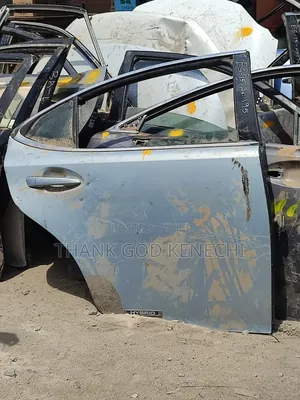 Direct Tokunbo Back Right Door Es350 2015 /2018 Model