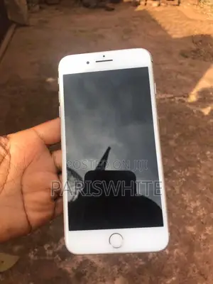 Photo - Apple iPhone 8 Plus 256 GB White