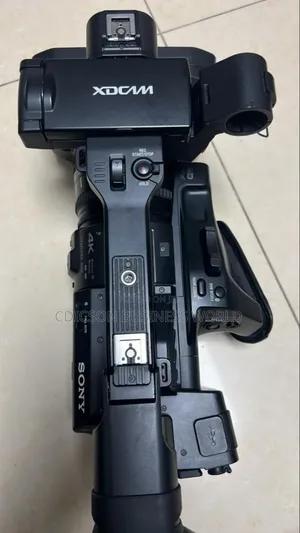 Photo - Sony Z190 Video Camera