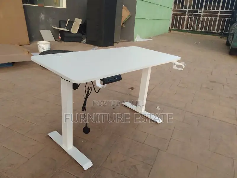 Adjustable Height Electric Gaming Tabel