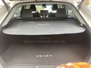 Toyota Venza LE 2021 Gray