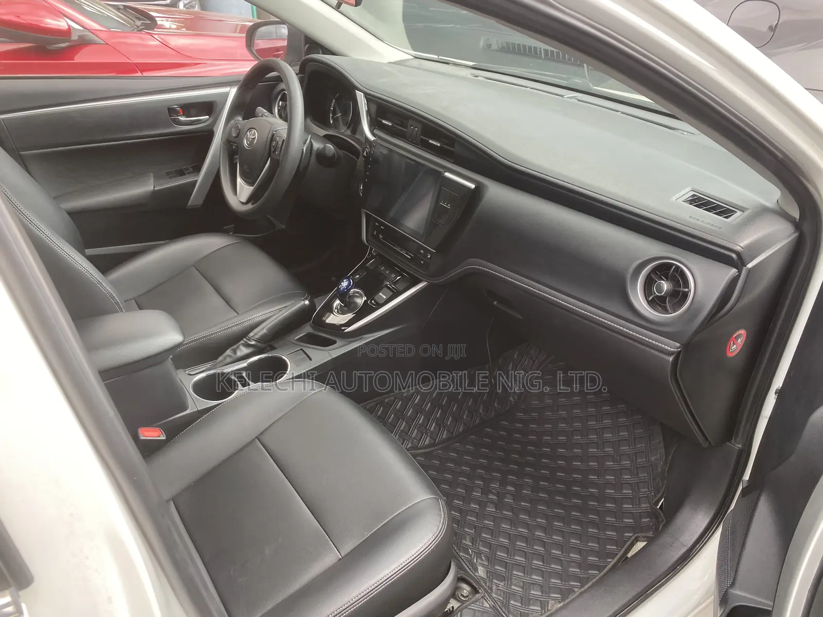 Toyota Corolla Altis 2019 White