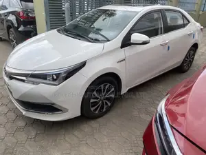 Toyota Corolla Altis 2019 White