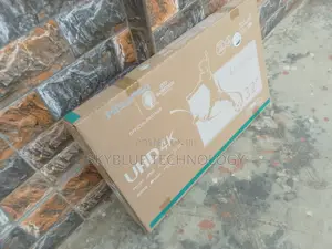 Photo - Hisense 32" Smart Tv – Apple Homekit, Netflix, Uhd