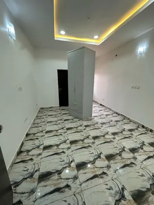 3bdrm Block of Flats in Jahi for rent