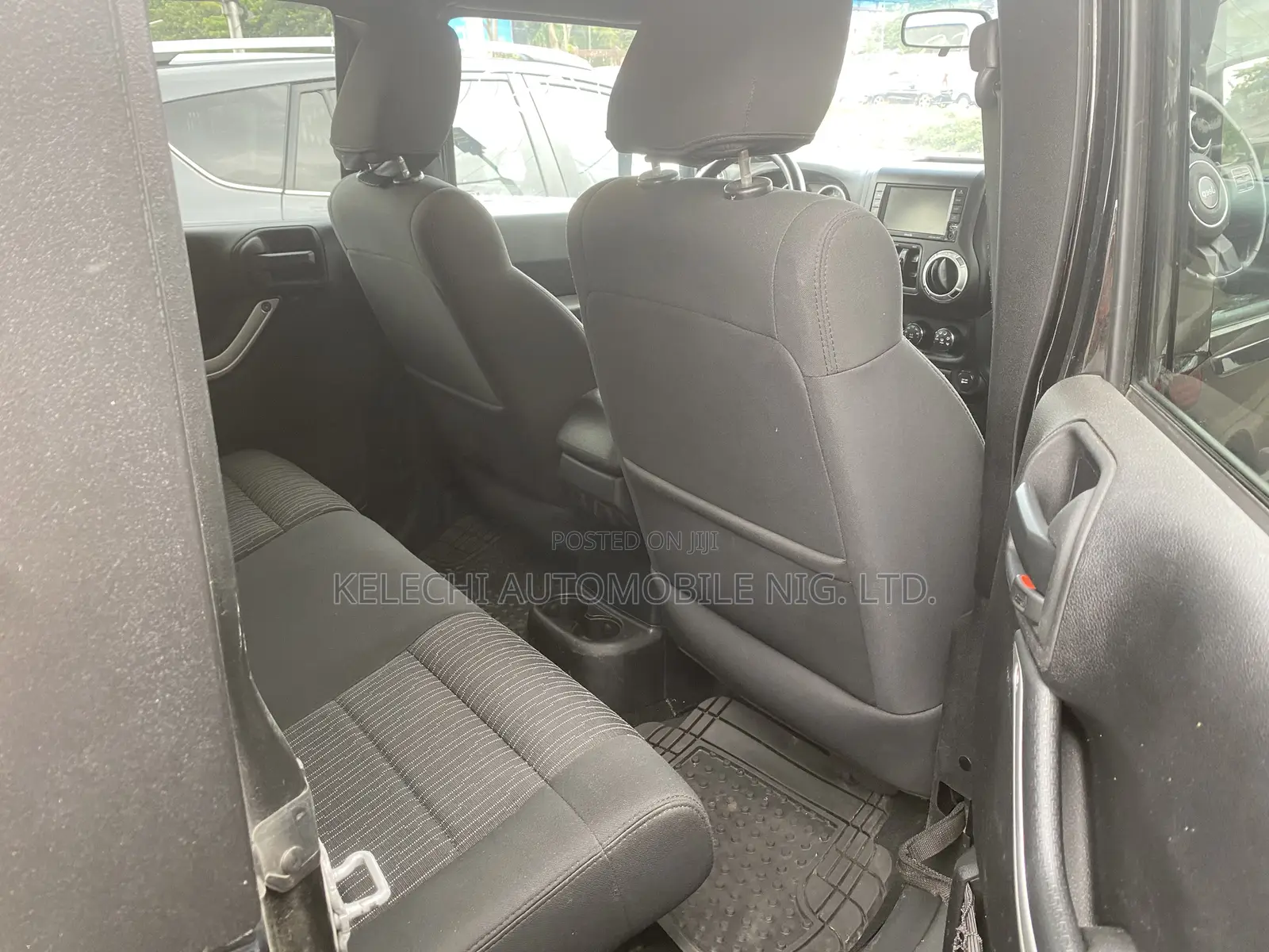 Jeep Wrangler Sahara 2012 Black