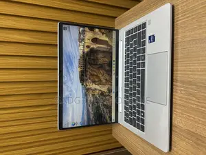 Laptop HP EliteBook 640 G10 16GB Intel Core I7 SSD 512GB
