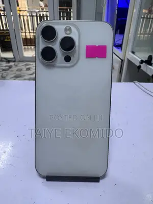 Apple iPhone 15 Pro Max 256 GB White
