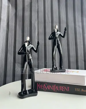 Decorative Figurines