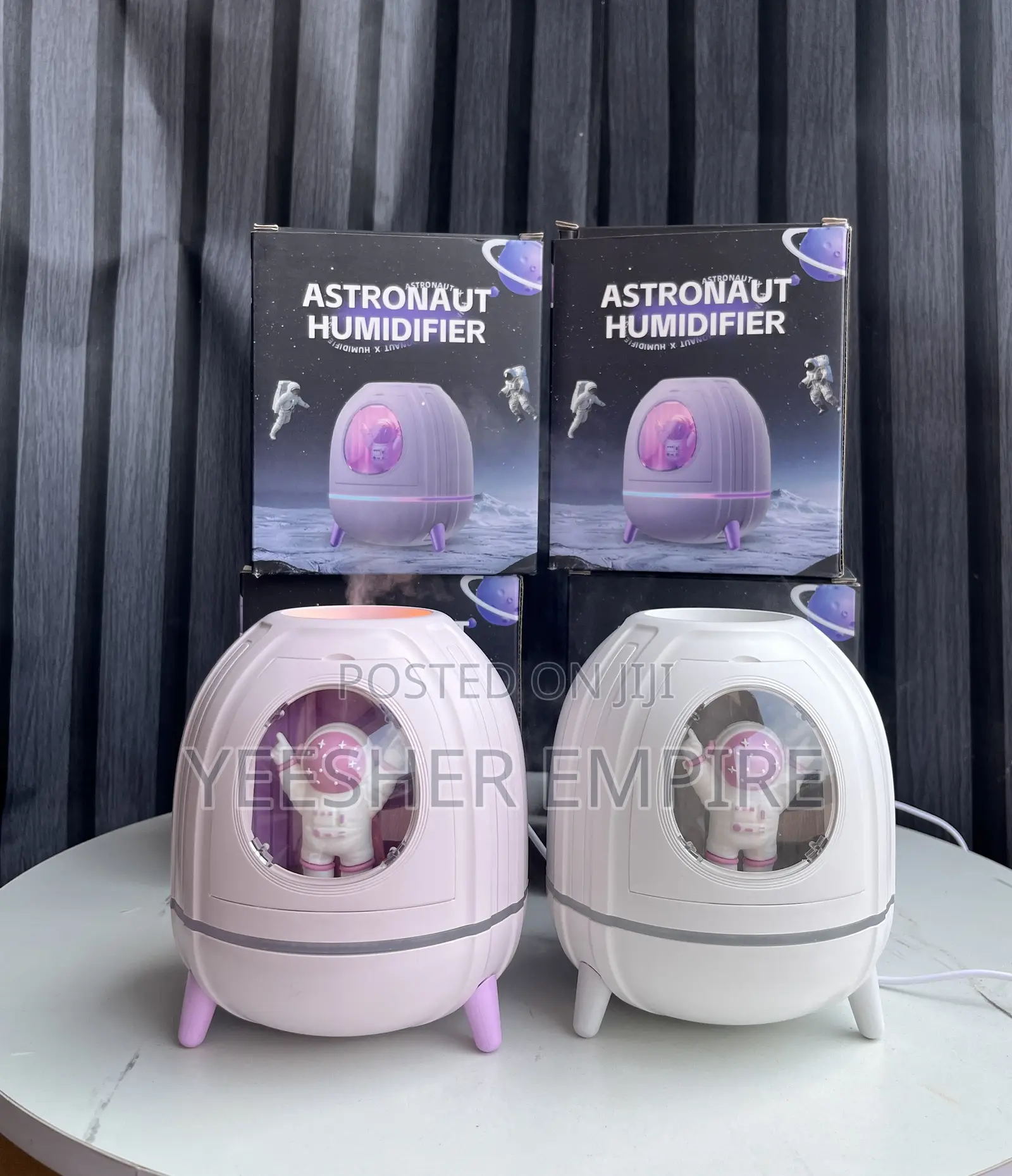 Astronaut Humidifier