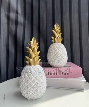 Pineapple Decor Statue